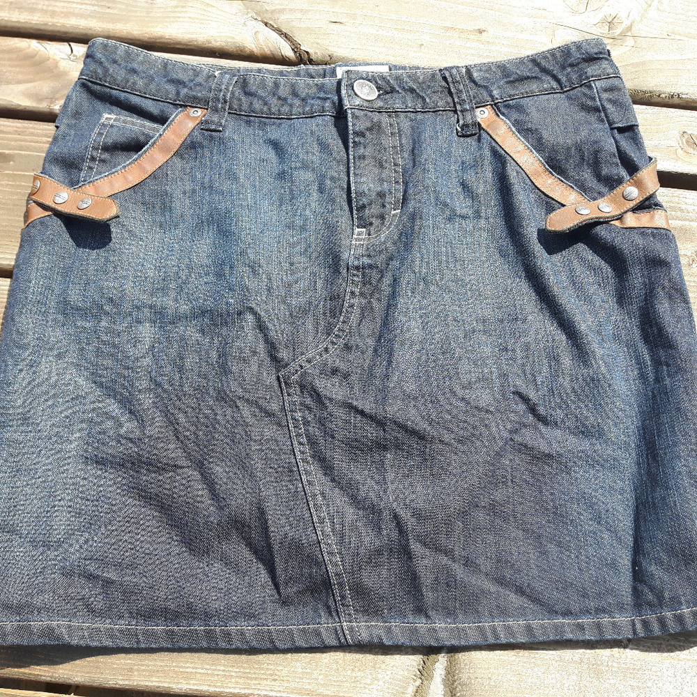 Vintage Tommy Hilfiger Skirt SNAP DETAILS LEATHER SEXY Size Large